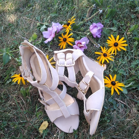 Platforms - Picture 5 of 5